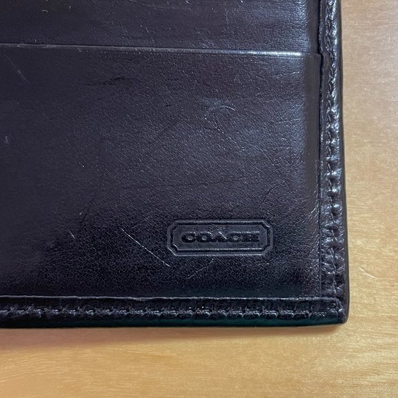 COACH - "VERY RARE” Vintage Passport Case (Black) - Picture 5 of 5